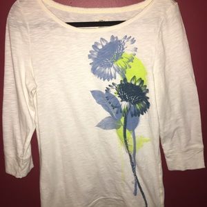 Cute American Eagle 3/4” Sleeve Vintage Tee